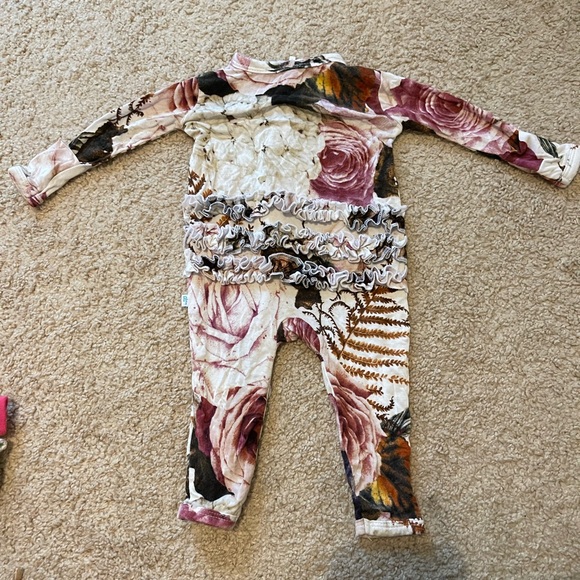 Posh Peanut Floral Sleeper - Picture 2 of 2